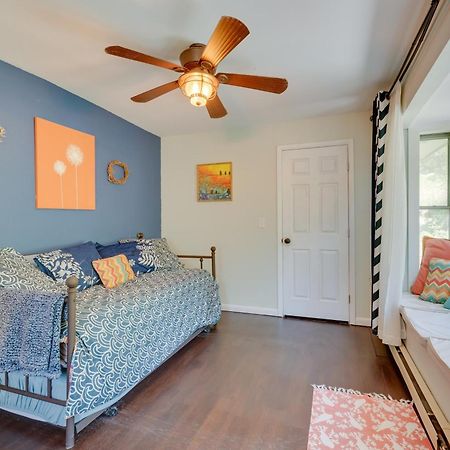 Stunning Golden Home With Deck About 35 Mi To Denver! Εξωτερικό φωτογραφία
