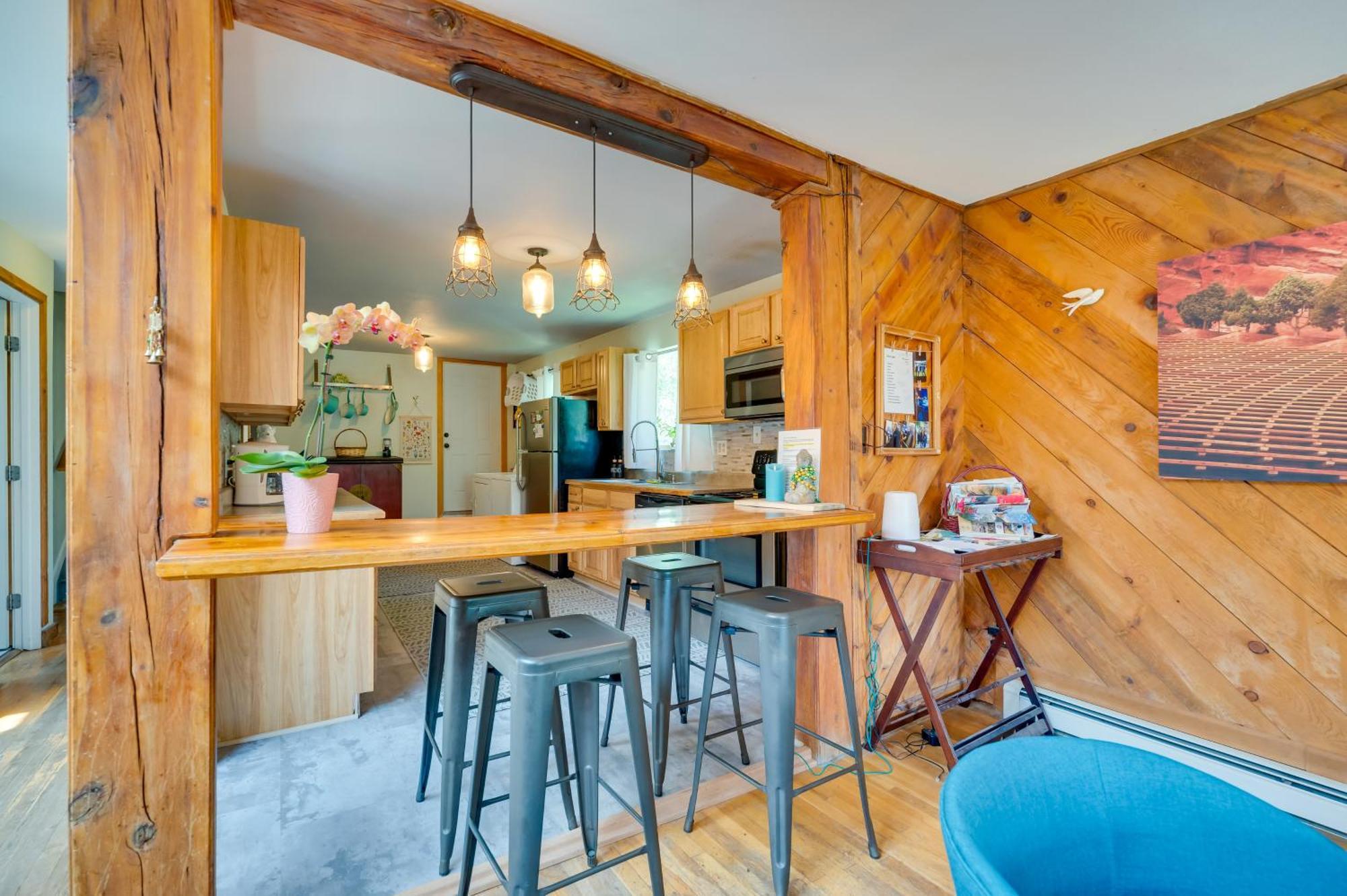 Stunning Golden Home With Deck About 35 Mi To Denver! Εξωτερικό φωτογραφία
